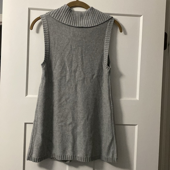 J. Khaki girls sweater vest size: Large - Picture 5 of 5